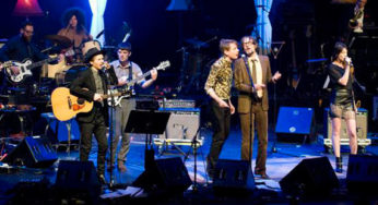 Beck junto a Franz Ferdinand y Jarvis Cocker en el escenario
