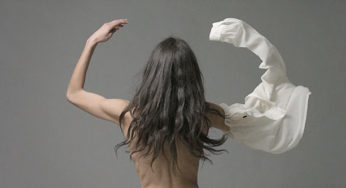 Boreals: todos flotan desnudos en su video"Nage"