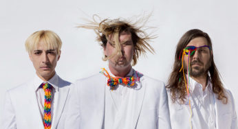 Liars con video para “I’m No Gold”