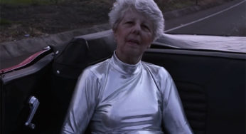 Una abuela plateada en el nuevo video de Las Robertas:"Despair"