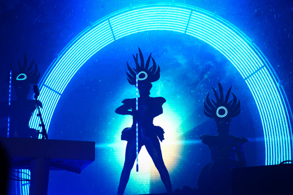 EmpireOfTheSun-LunaPark-05-11-2015-Damaris-Hidalgo-Indie-Hoy-1