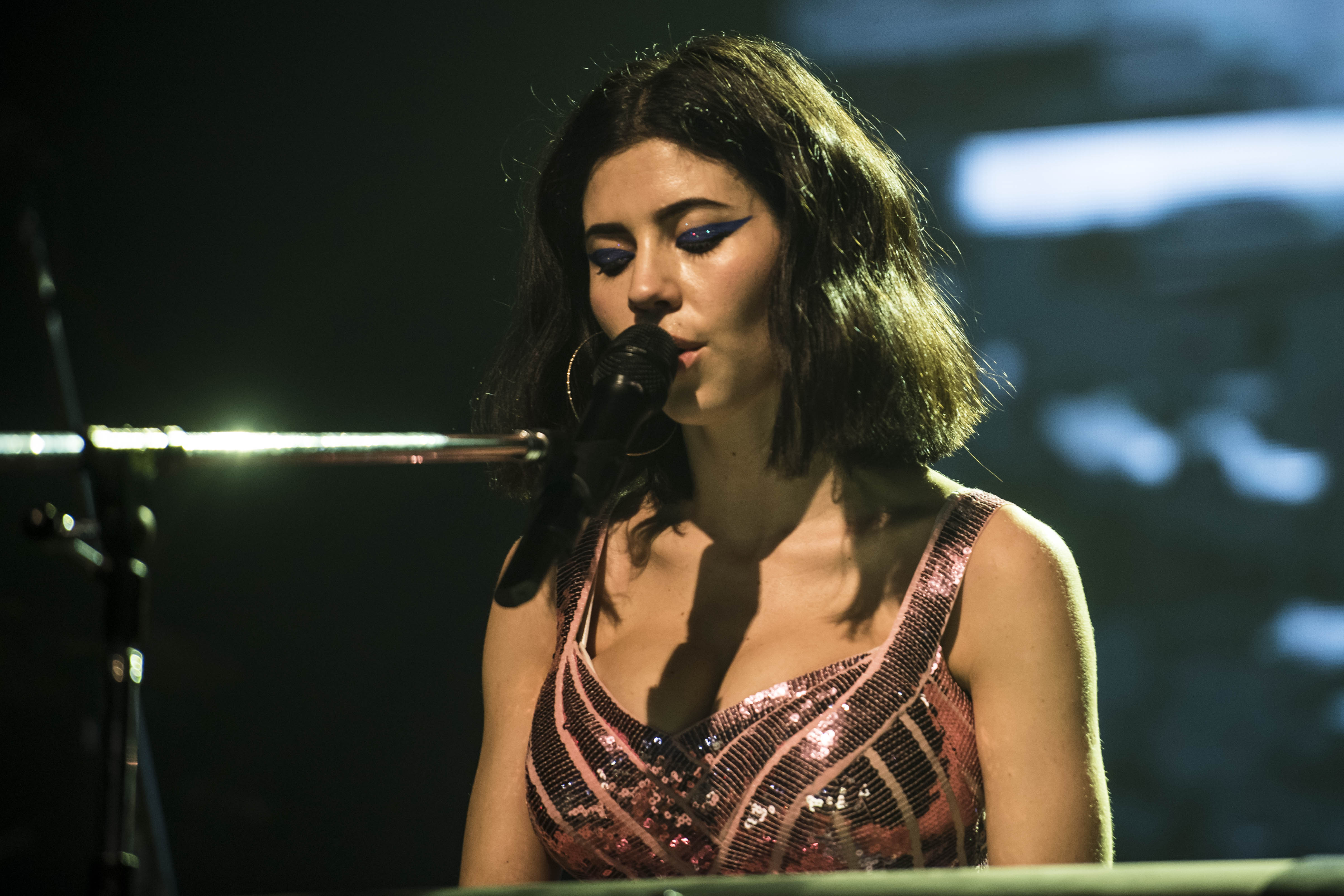 Marina and the diamonds41