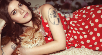 Miembros de Arcade Fire, Best Coast y más versionan"Anarchy in the UK" de los Sex Pistols