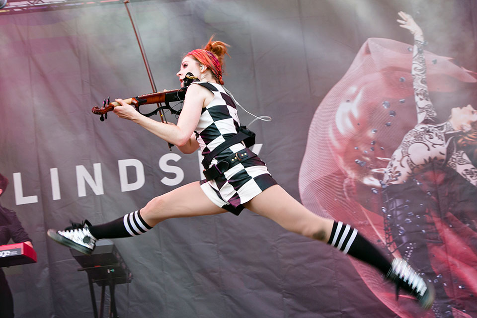 lindsey_stirling_lollapalooza_berlin_2016_matias_altbach-27