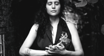 Escuchá el nuevo EP de María Pien: Tres Poemas