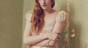 Florence and The Machine estrenó en vivo dos canciones:"Patricia" y"100 years"