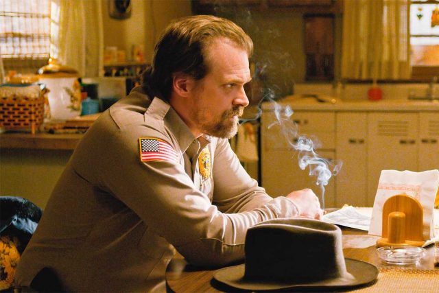 David Harbour en Stranger Things