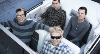 Bajista de The Offspring demanda a sus compañeros de banda