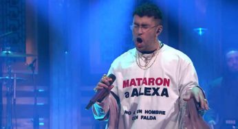 Bad Bunny protesta en lo de Jimmy Fallon por el asesinato de una mujer transgénero