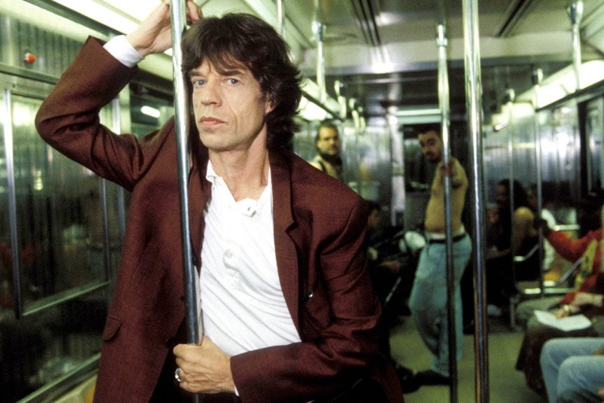 Mick Jagger en la filmación del video "Anybody Seen My Baby?" en agosto de 1997