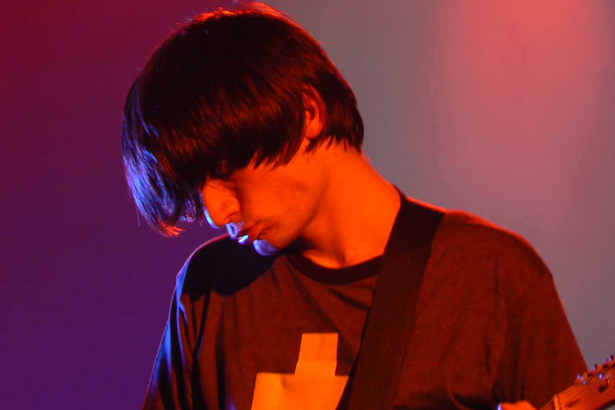 Jonny Greenwood en un show de Radiohead en Ámsterdam