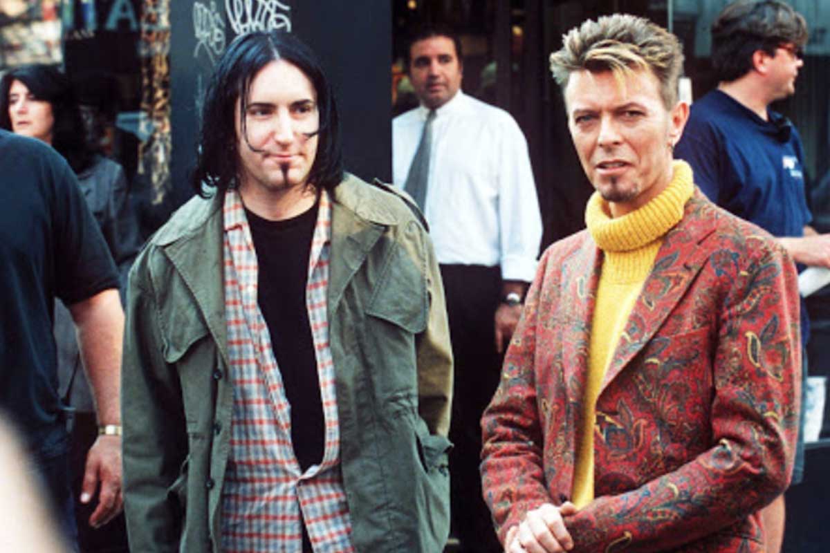 Trent Reznor junto a David Bowie
