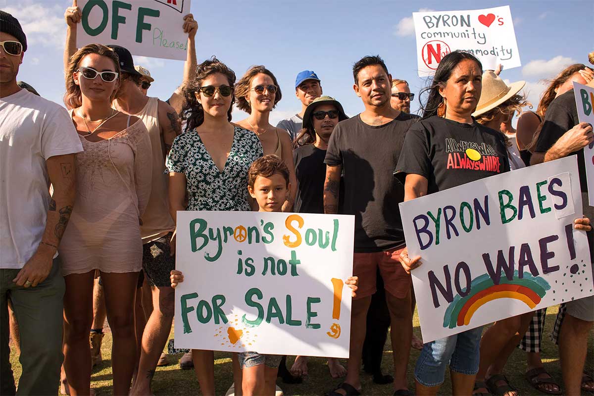 Protestas en contra del reality show Byron Baes