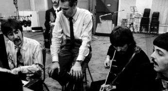 The Beatles: George Martin explica cómo se vinculó con la banda en un antiguo video casero