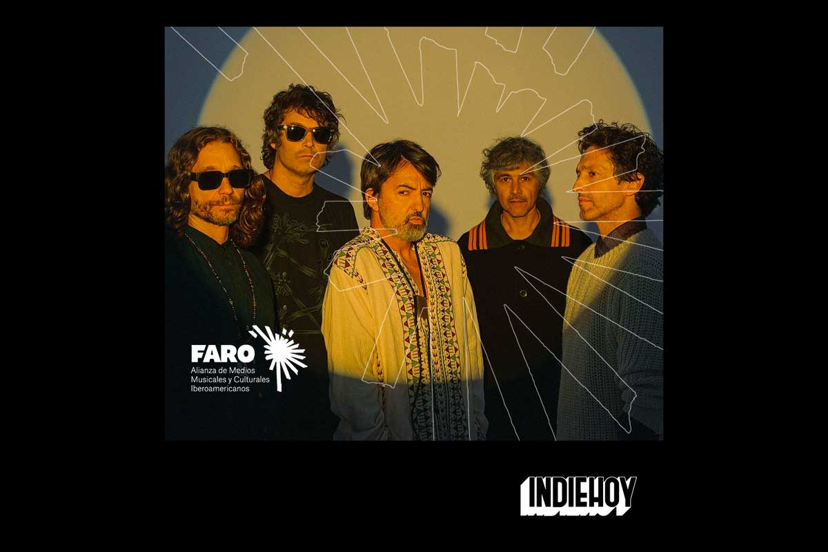 Babasónicos en la portada de Panorama Argentina