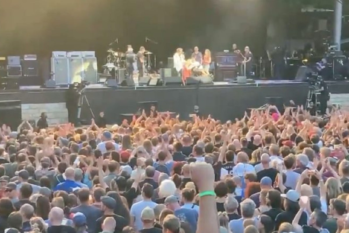 Pearl Jam invita a un fanático con enfermedad terminal al escenario