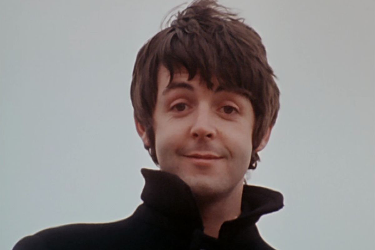 Paul McCartney en el videoclip de"The Fool On The Hill".
