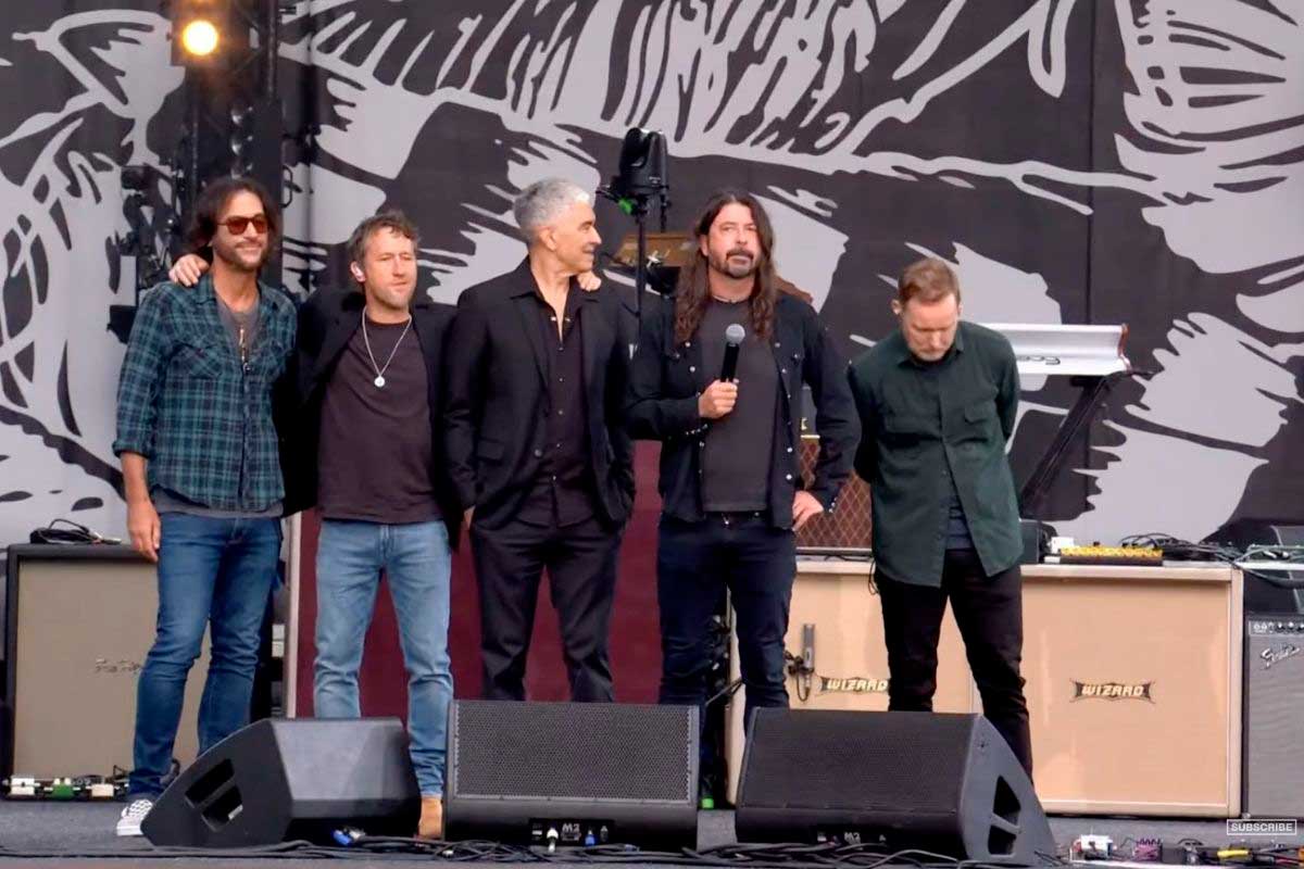 Foo Fighters en el Tributo a Taylor Hawkins en el estadio de Wembley.