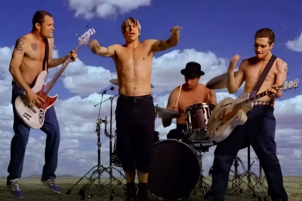 Red Hot Chili Peppers en el video de "Californication"