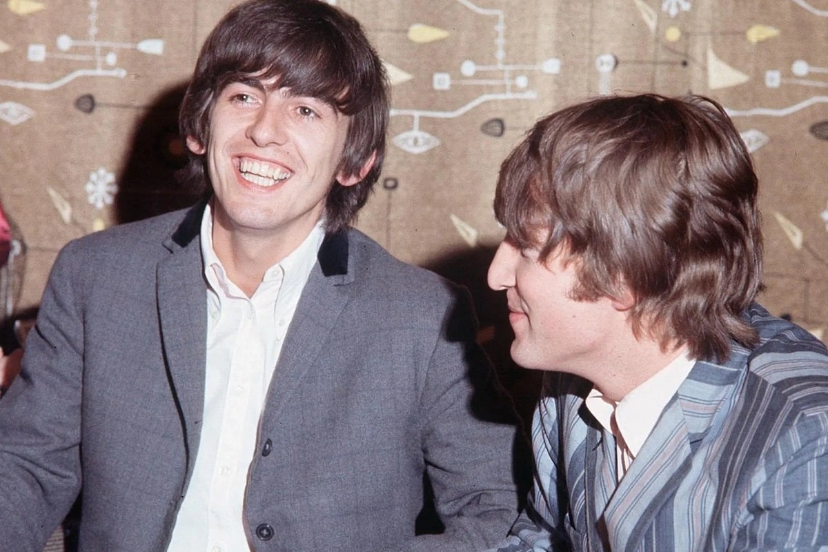 George Harrison y John Lennon