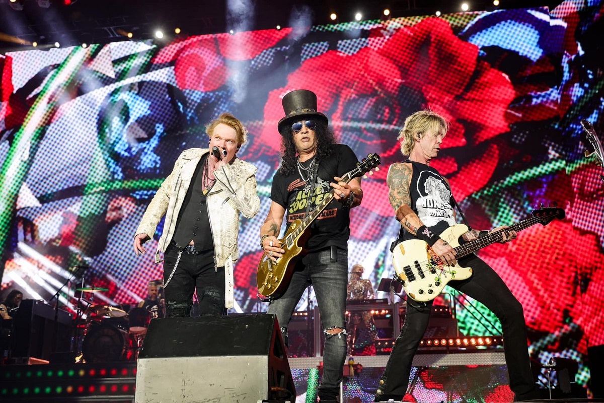 El día que Guns N' Roses dio un show catastrófico y decepcionante