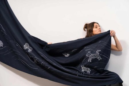 Lo que mueve el mar: La muestra que trae arte oriental medieval al presente Lo que mueve el mar