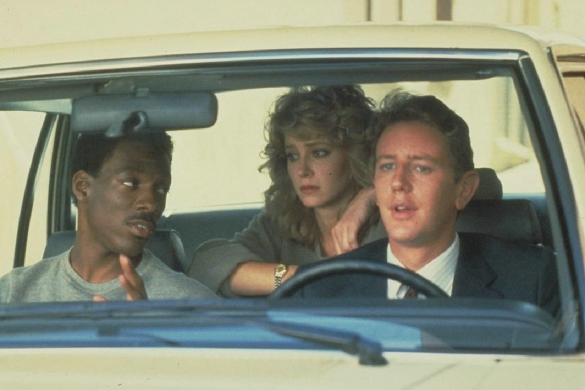 Un detective suelto en Hollywood (1984)