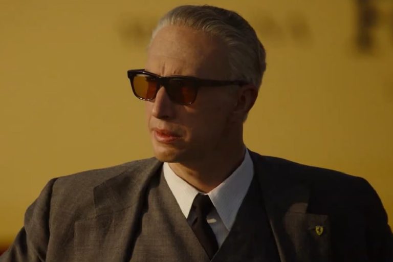 Adam Driver como Enzo Ferrari