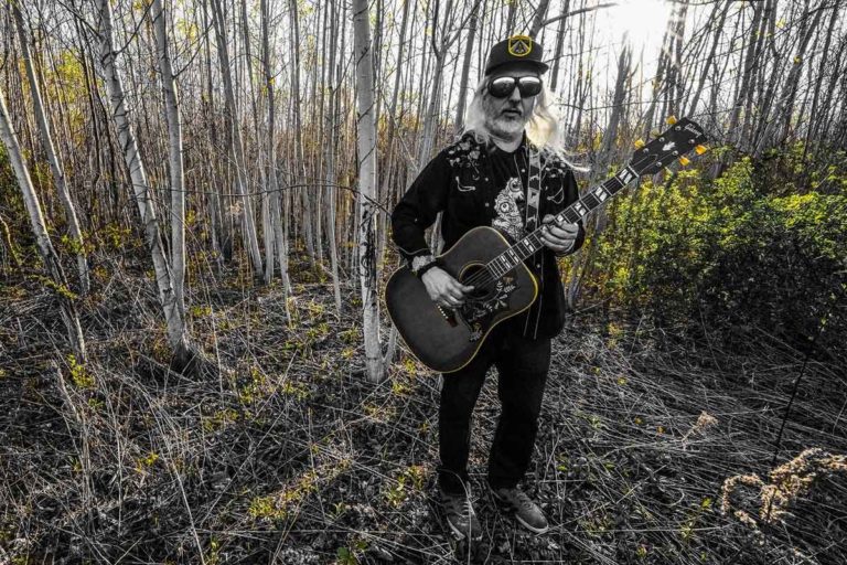 J Mascis