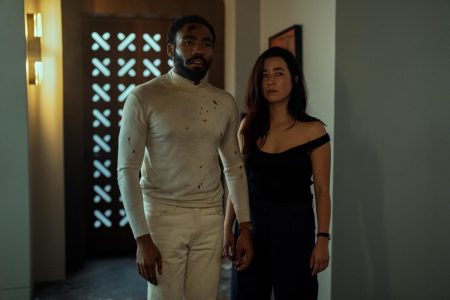 5 series nuevas para disfrutar en Prime Video Donald Glover y Maya Erskine