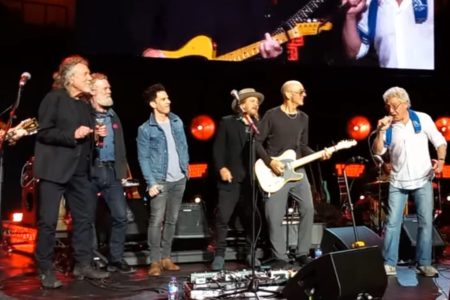 Robert Plant, Eddie Vedder, Roger Daltrey y más músicos en el escenario