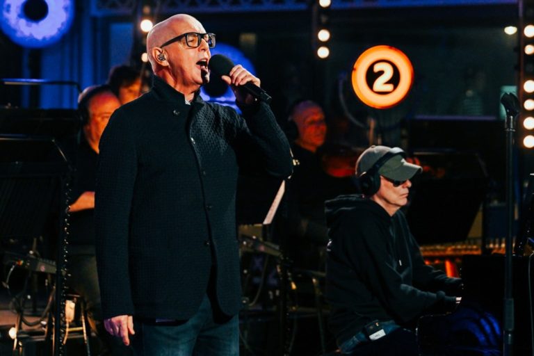 Neil Tennant de Pet Shop Boys.