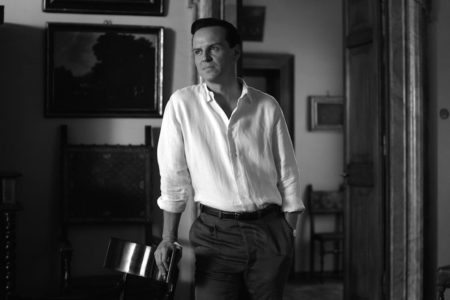 Andrew Scott en la serie Ripley