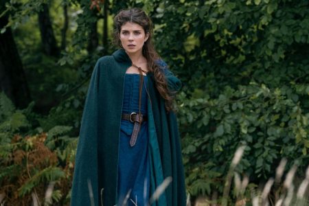 La comedia histórica de 8 episodios que llama la atención en Prime Video Emily Bader en Mi Lady Jane (2024)