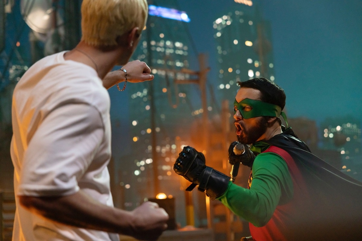 Eminem en el video de"Houdini"