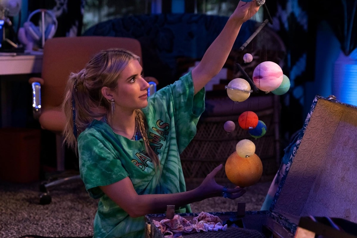Emma Roberts en Novata espacial