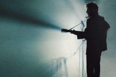Timothée Chalamet como Bob Dylan en A Complete Unknown
