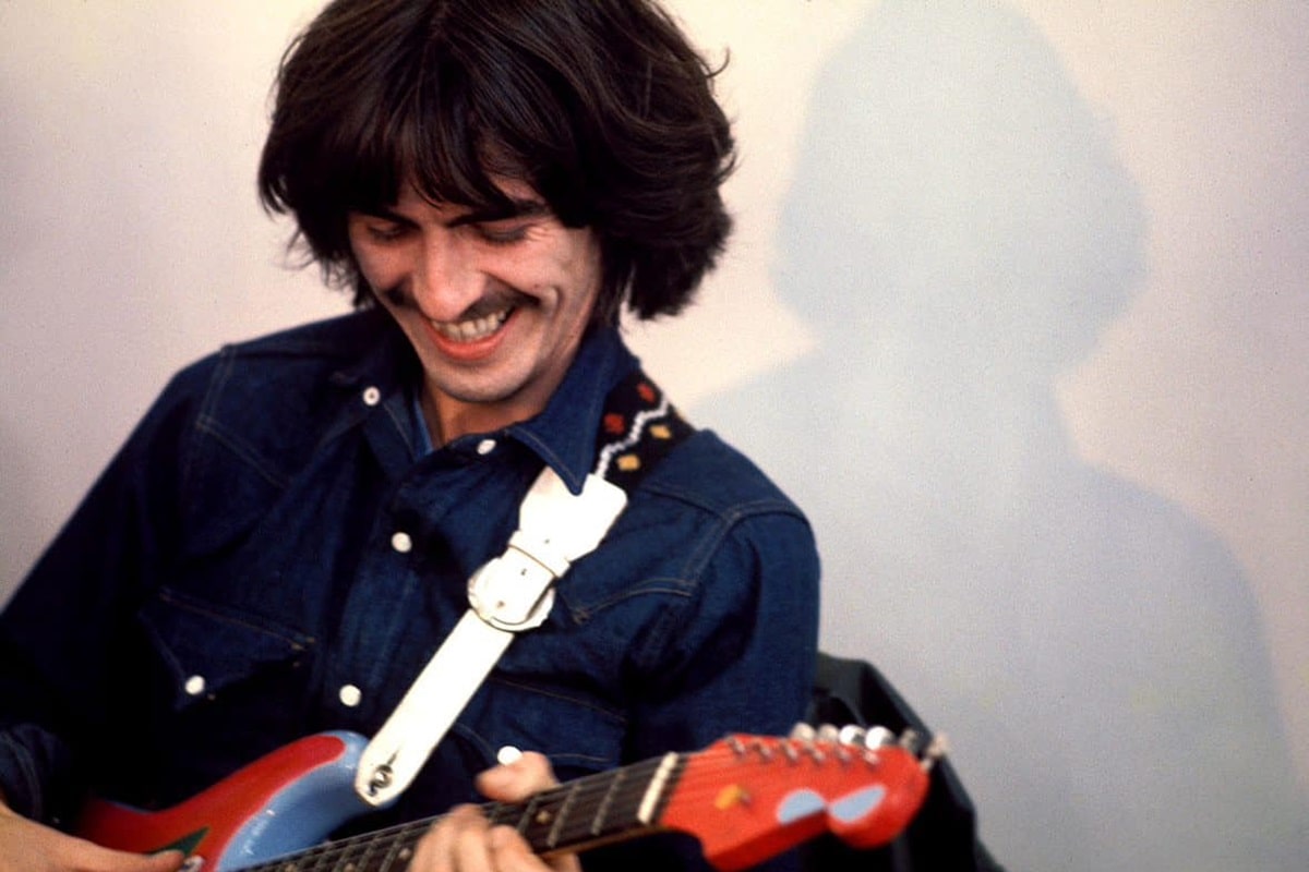 George Harrison y la canción de The Beatles que “inventó” a Jimi Hendrix