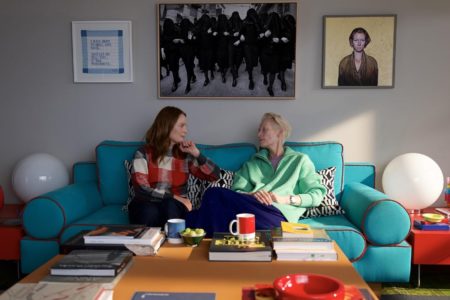 Julianne Moore y Tilda Swinton en La habitación de al lado (2024)