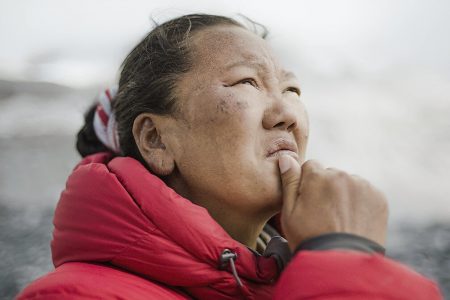 Netflix estrenó La reina de la montaña: Qué dicen las críticas Lhakpa Sherpa