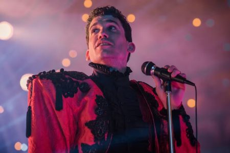Las 5 mejores películas para ver en Netflix en septiembre Jaime Lorente en Disco, Ibiza, Locomía (2024)