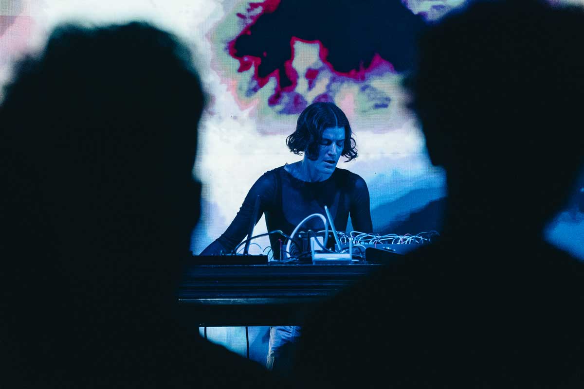Helen Olhaussen y Sofía Córdoba en Mutek Argentina 2024.