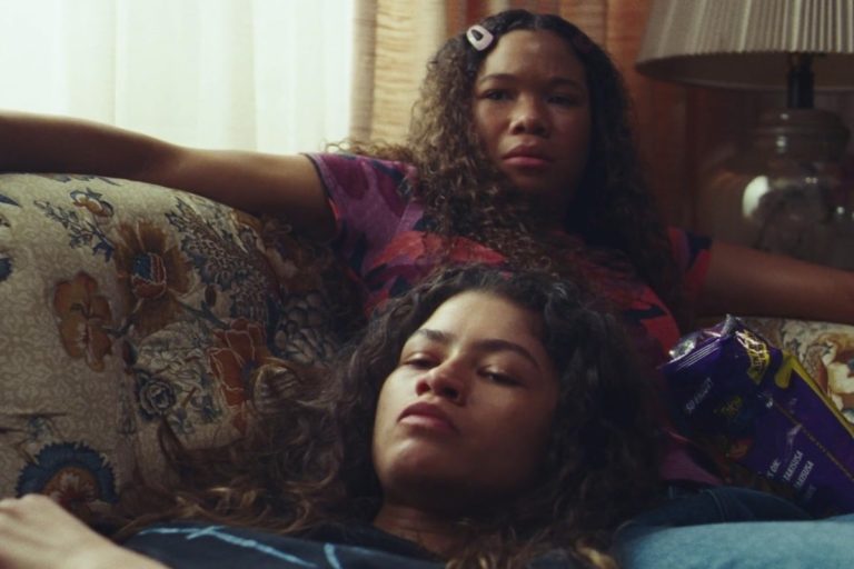 Zendaya y Storm Reid en Euphoria