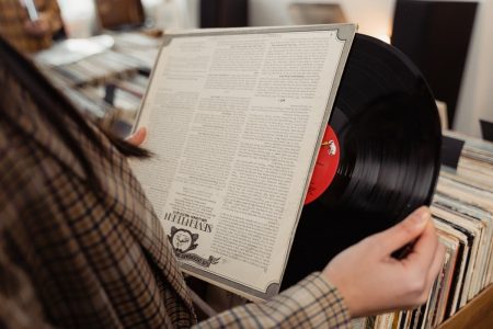 Esta fue la primera artista mujer en liderar los rankings con un disco disco