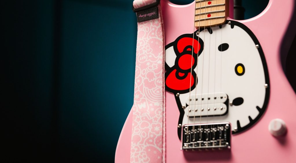 Fender Hello Kitty