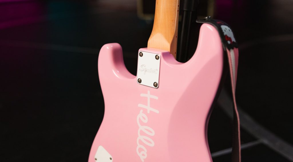 Fender Hello Kitty