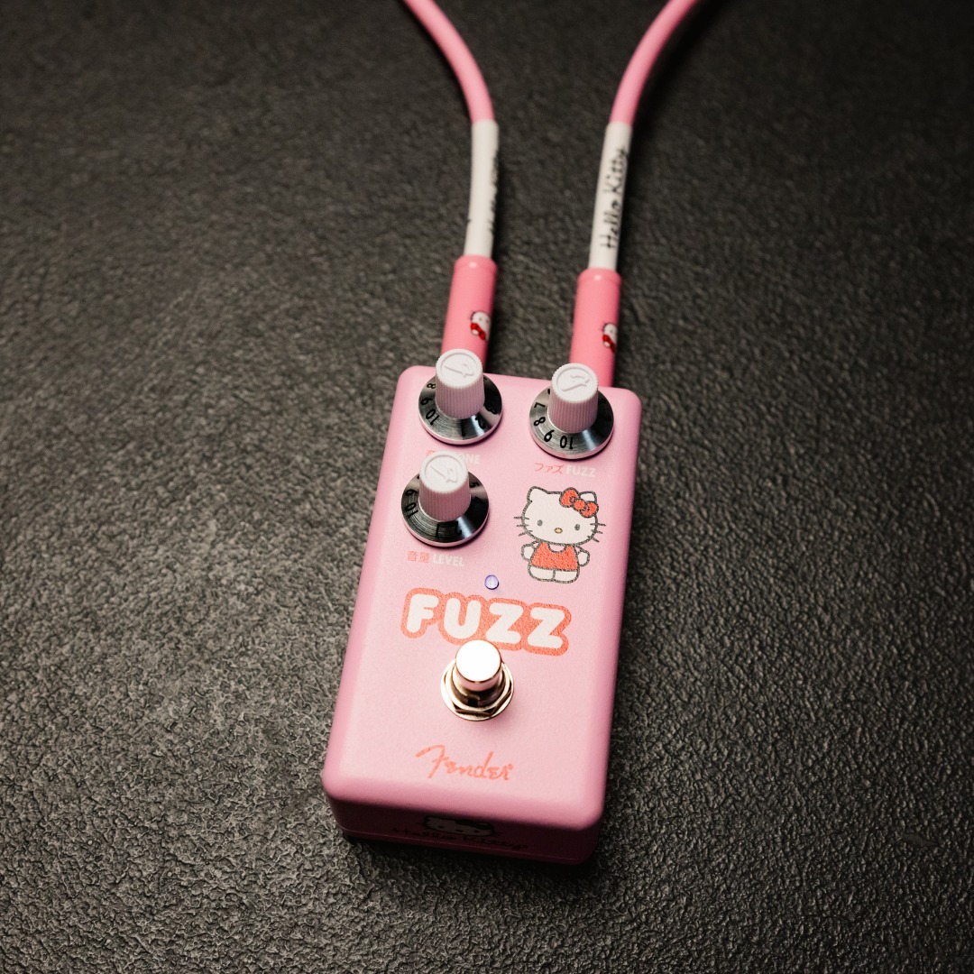 Fender Hello Kitty