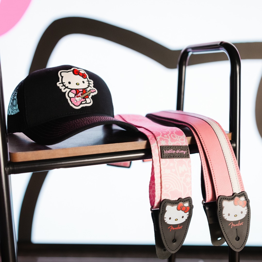 Fender Hello Kitty