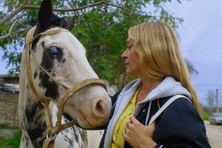 Magic Farm, película de Amalia Ulman
