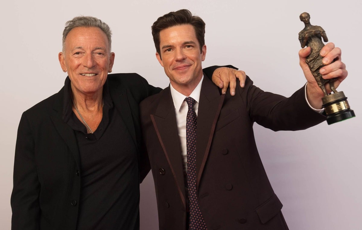 Bruce Springsteen y Brandon Flowers en los Ivors 2025